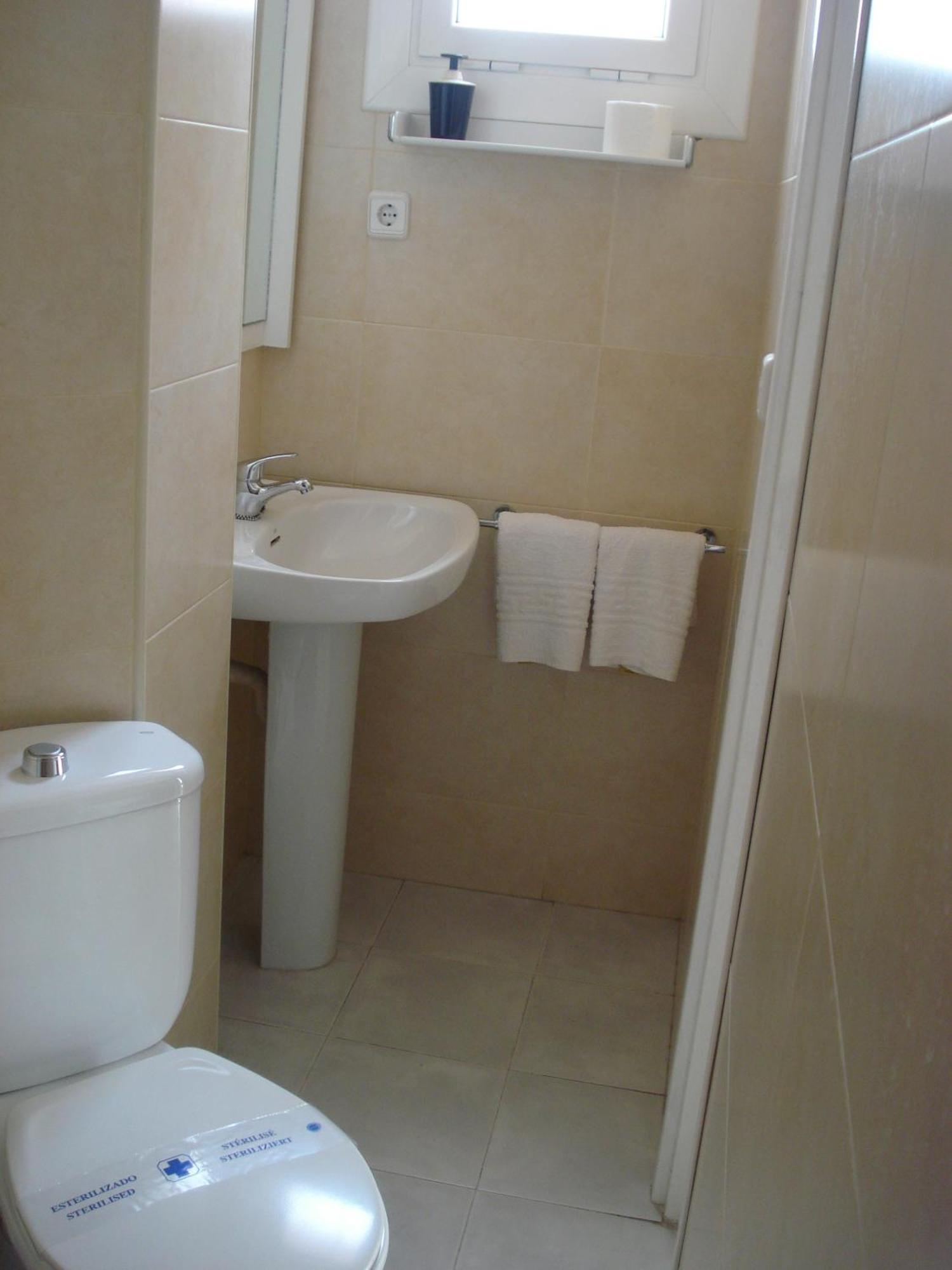 Hostal Margarita Пинеда де Мар Стая снимка