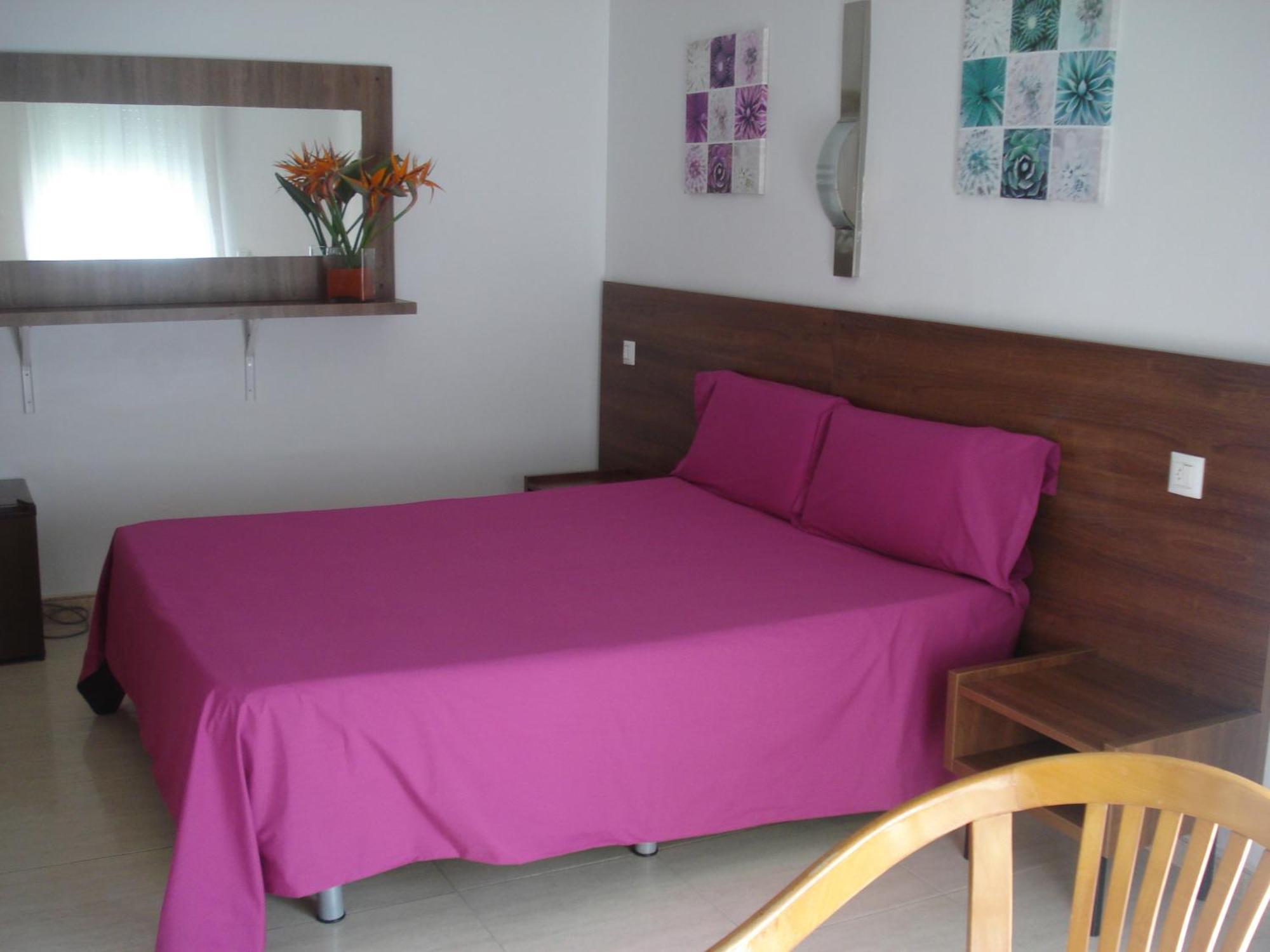 Hostal Margarita Пинеда де Мар Стая снимка