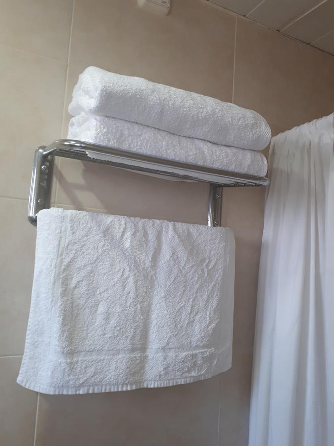Hostal Margarita Пинеда де Мар Екстериор снимка